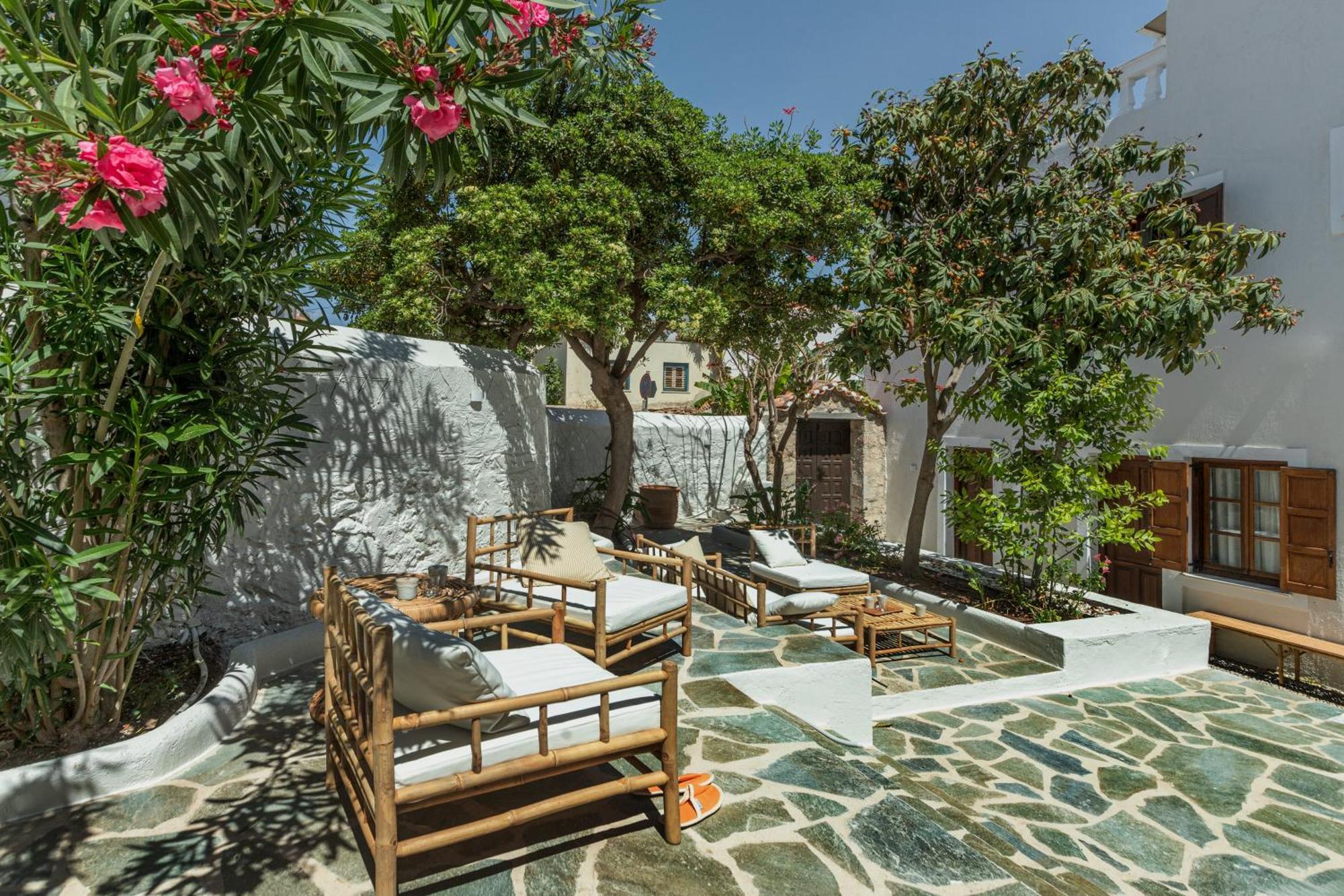 Готель Teresa Spetses Екстер'єр фото