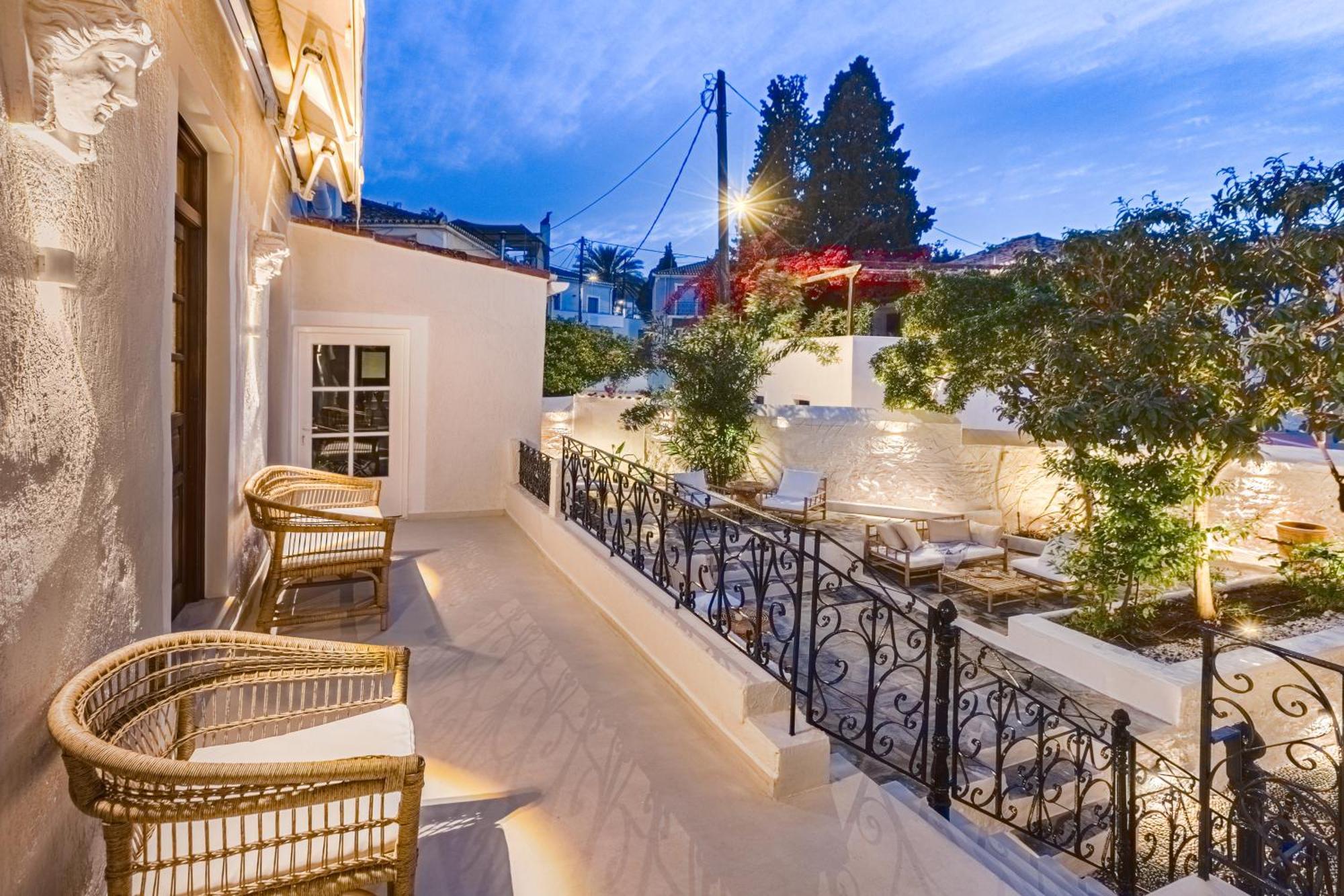 Готель Teresa Spetses Екстер'єр фото